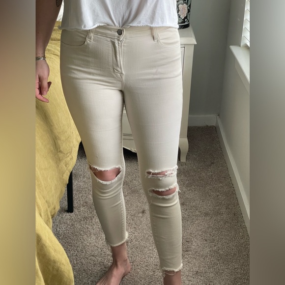 J Brand Alana High Rise Crop Skinny in Silver Birch Mercy 27 - Picture 1 of 9